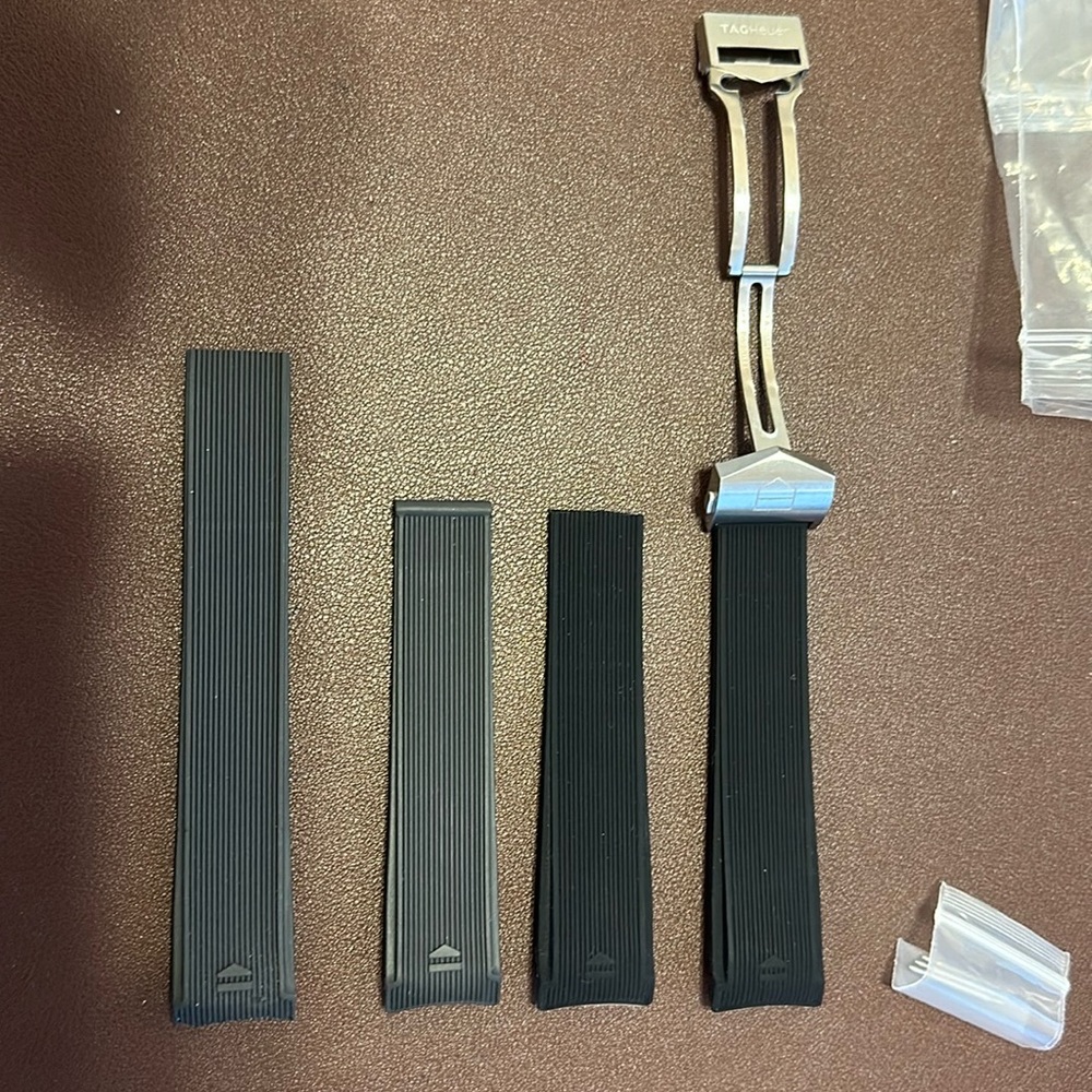 Authentic 21mm Tag Heuer Aquaracer Rubber Strap With Deployment Clasp w/ Pins